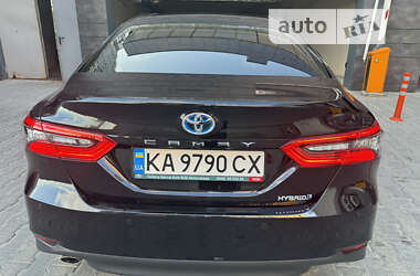 Седан Toyota Camry 2021 в Києві