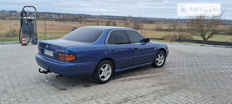 Седан Toyota Camry 1994 в Шумске