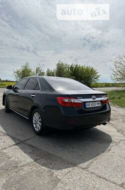 Седан Toyota Camry 2012 в Врадиевке