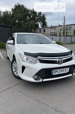 Седан Toyota Camry 2016 в Сумах