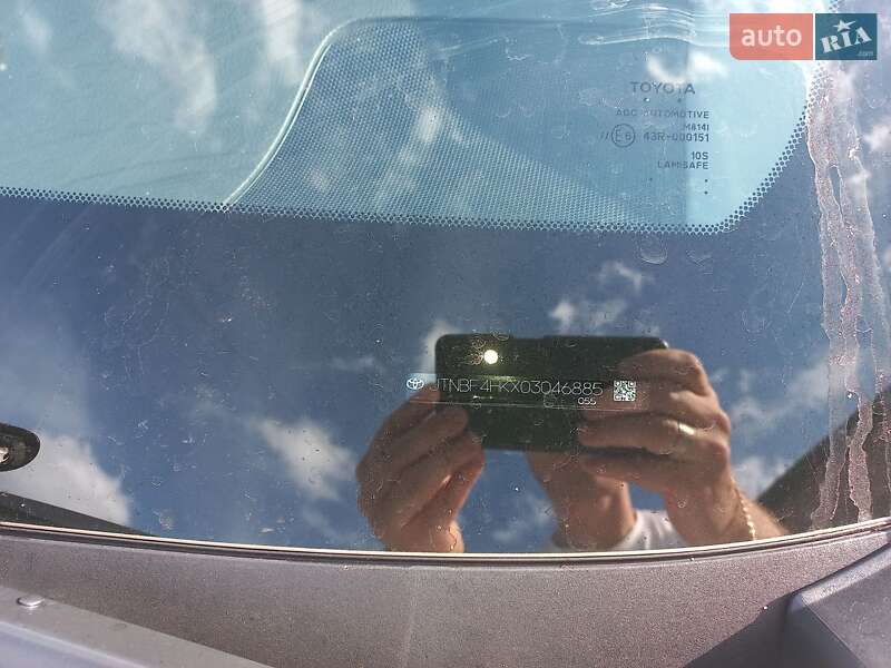 Седан Toyota Camry 2019 в Сумах