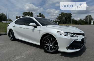 Седан Toyota Camry 2022 в Києві