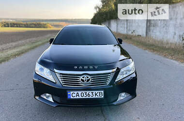 Седан Toyota Camry 2013 в Умані