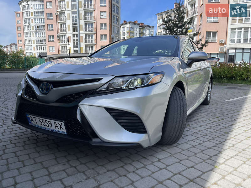 Toyota Camry 2017