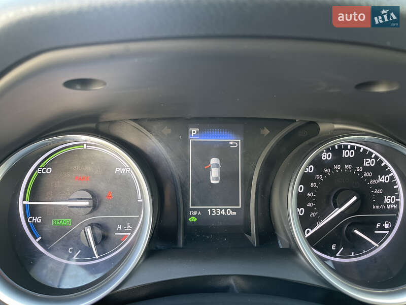 Седан Toyota Camry 2017 в Івано-Франківську