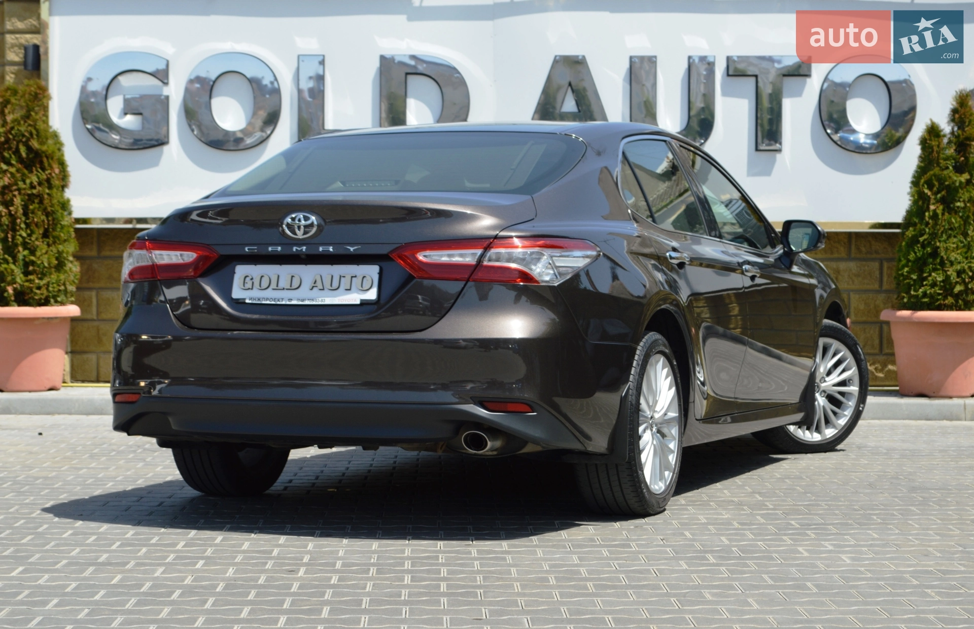 2018 Toyota Camry - мініатюра 16
