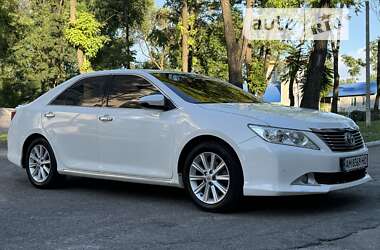 Седан Toyota Camry 2012 в Кам'янському