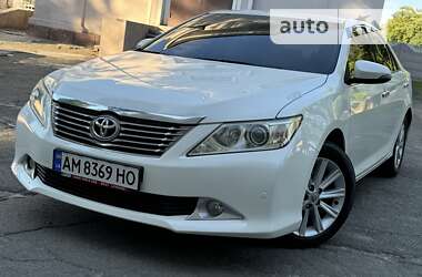 Седан Toyota Camry 2012 в Кам'янському