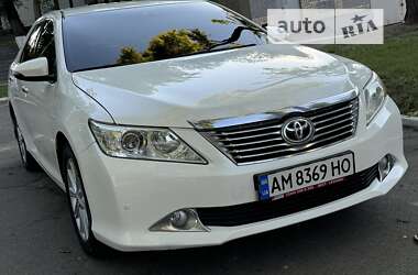 Седан Toyota Camry 2012 в Кам'янському