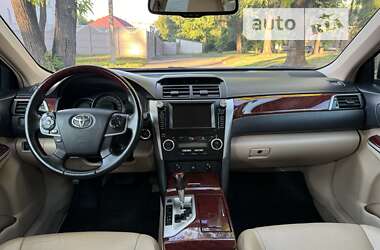 Седан Toyota Camry 2012 в Кам'янському