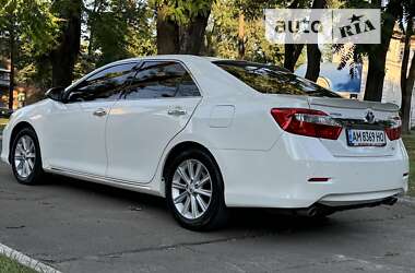 Седан Toyota Camry 2012 в Кам'янському