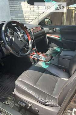 Седан Toyota Camry 2013 в Константиновке