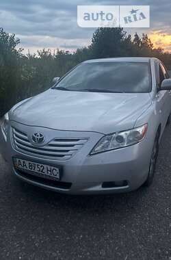 Седан Toyota Camry 2008 в Києві