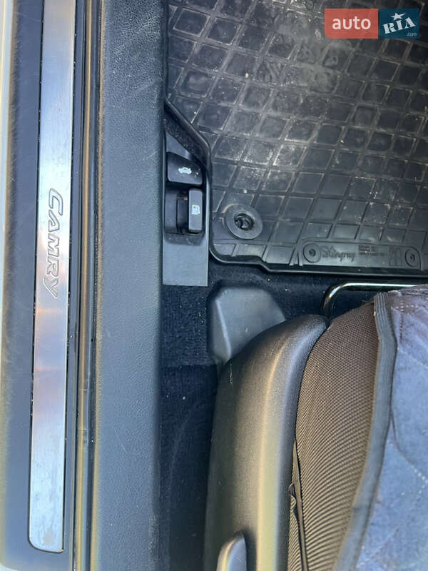 Седан Toyota Camry 2017 в Житомире