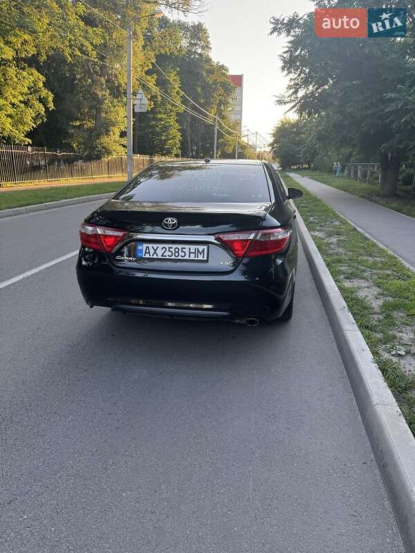 Седан Toyota Camry 2015 в Харькове