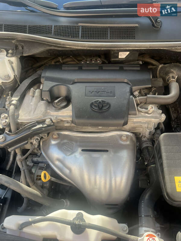 Седан Toyota Camry 2017 в Житомире