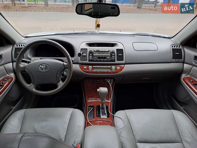 Седан Toyota Camry 2005 в Одессе