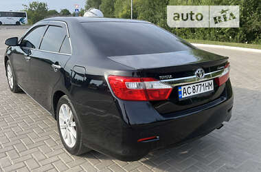 Седан Toyota Camry 2013 в 