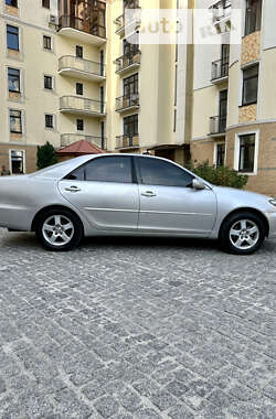 Седан Toyota Camry 2002 в Києві