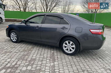 Седан Toyota Camry 2011 в Козове