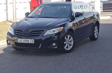 Седан Toyota Camry 2011 в Днепре