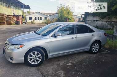 Седан Toyota Camry 2011 в Києві