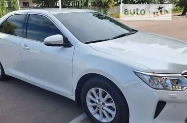 Седан Toyota Camry 2015 в Житомирі