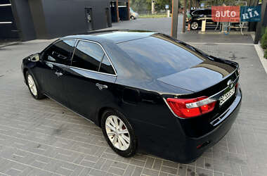 Седан Toyota Camry 2012 в Черкасах