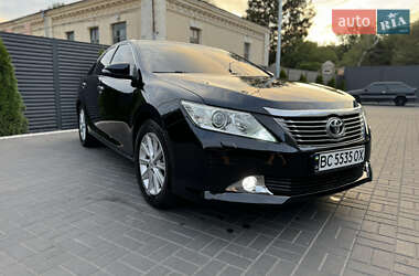 Седан Toyota Camry 2012 в Черкасах