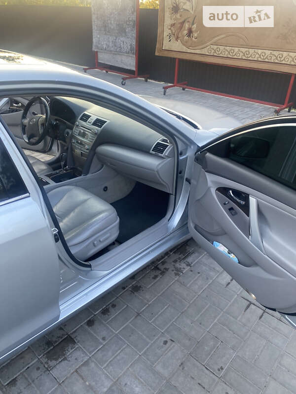 Седан Toyota Camry 2006 в Прилуках