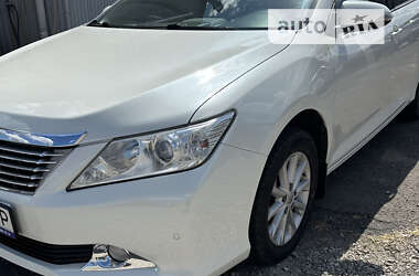 Седан Toyota Camry 2012 в Днепре