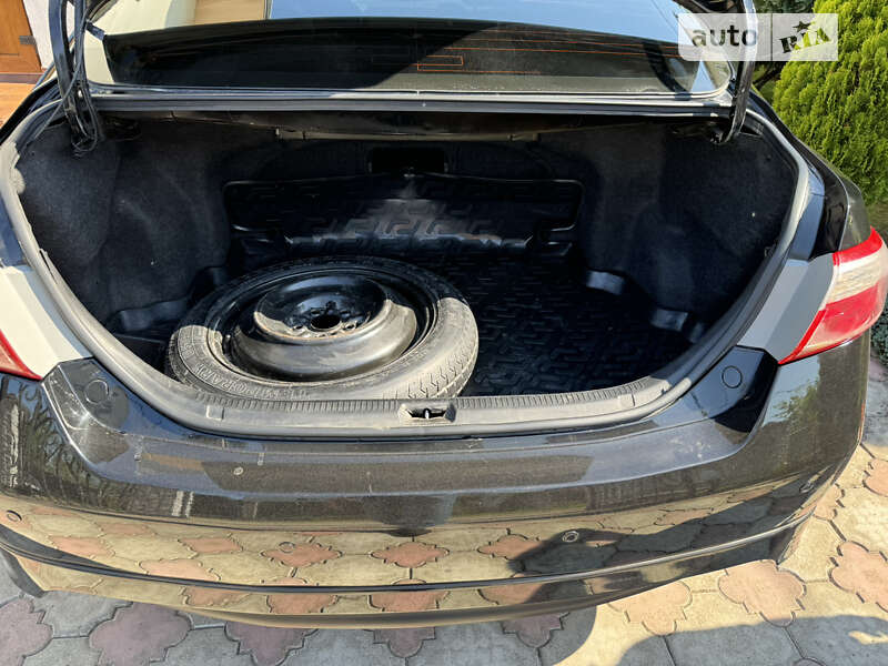 Седан Toyota Camry 2008 в Львові