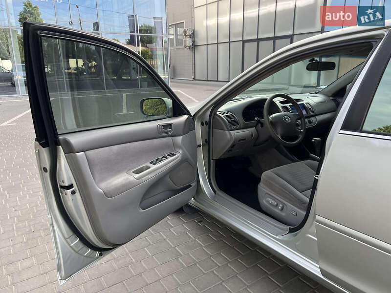 Седан Toyota Camry 2001 в Одесі