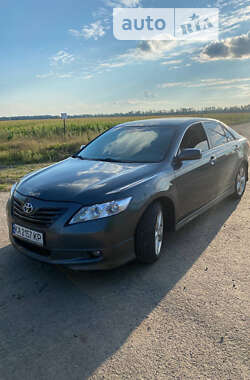 Седан Toyota Camry 2010 в Вишневому