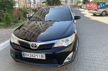 Седан Toyota Camry 2013 в Великодолинском