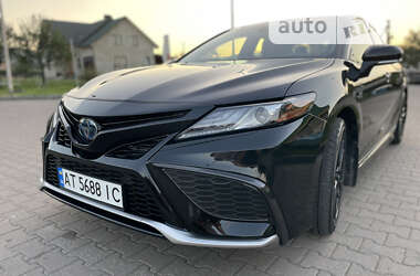 Седан Toyota Camry 2022 в Ивано-Франковске