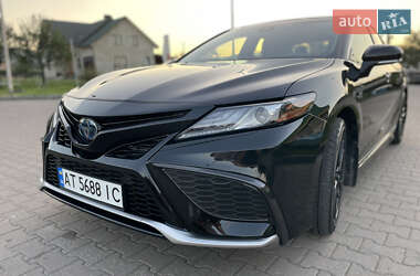 Седан Toyota Camry 2022 в Івано-Франківську