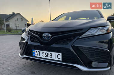 Седан Toyota Camry 2022 в Івано-Франківську