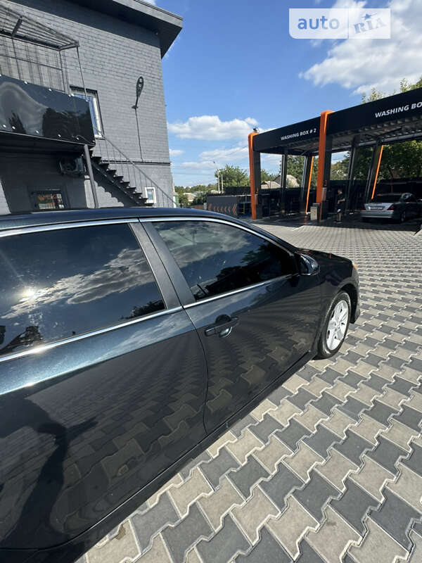 Седан Toyota Camry 2012 в Харькове