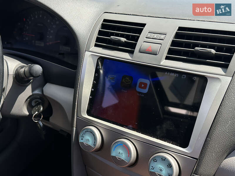 Седан Toyota Camry 2007 в Чернігові