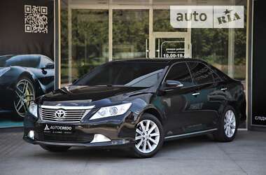 Седан Toyota Camry 2011 в Харькове