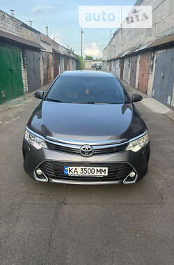 Седан Toyota Camry 2014 в Києві