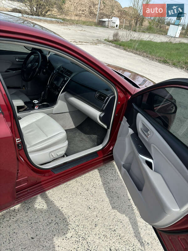 Седан Toyota Camry 2016 в Броварах