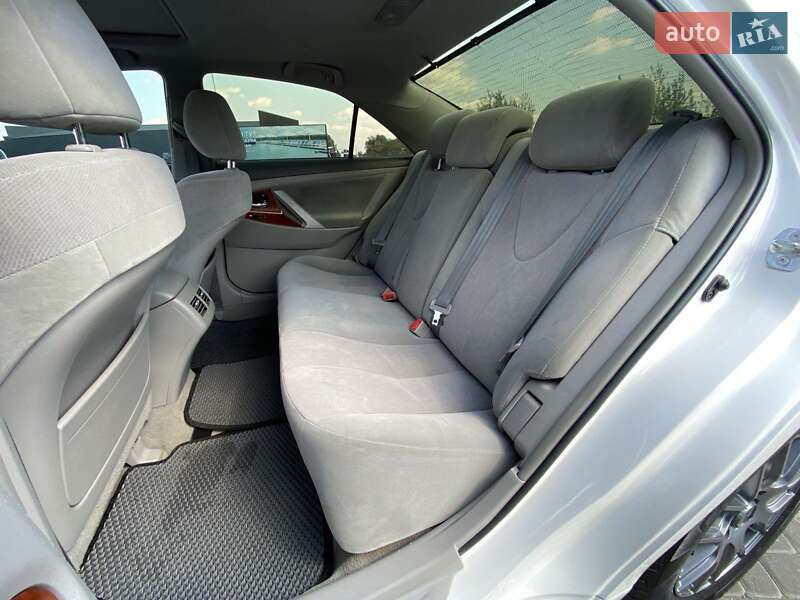 Седан Toyota Camry 2010 в Львове фото 17 Седан Toyota Camry 2010 в Львове
