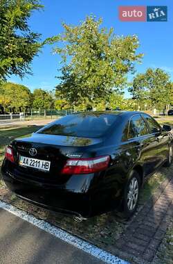 Седан Toyota Camry 2008 в Києві