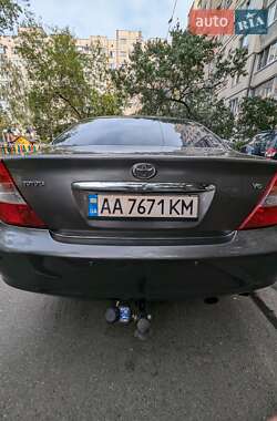 Седан Toyota Camry 2003 в Киеве
