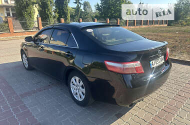 Седан Toyota Camry 2008 в Киеве