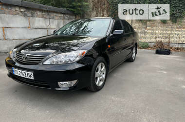 Седан Toyota Camry 2004 в Києві