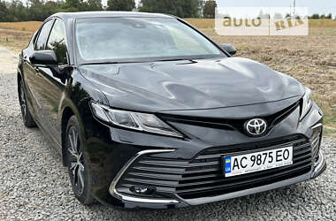 Седан Toyota Camry 2021 в Луцьку