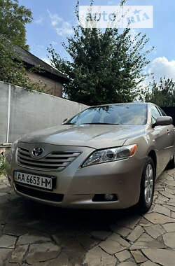 Седан Toyota Camry 2008 в Прилуках